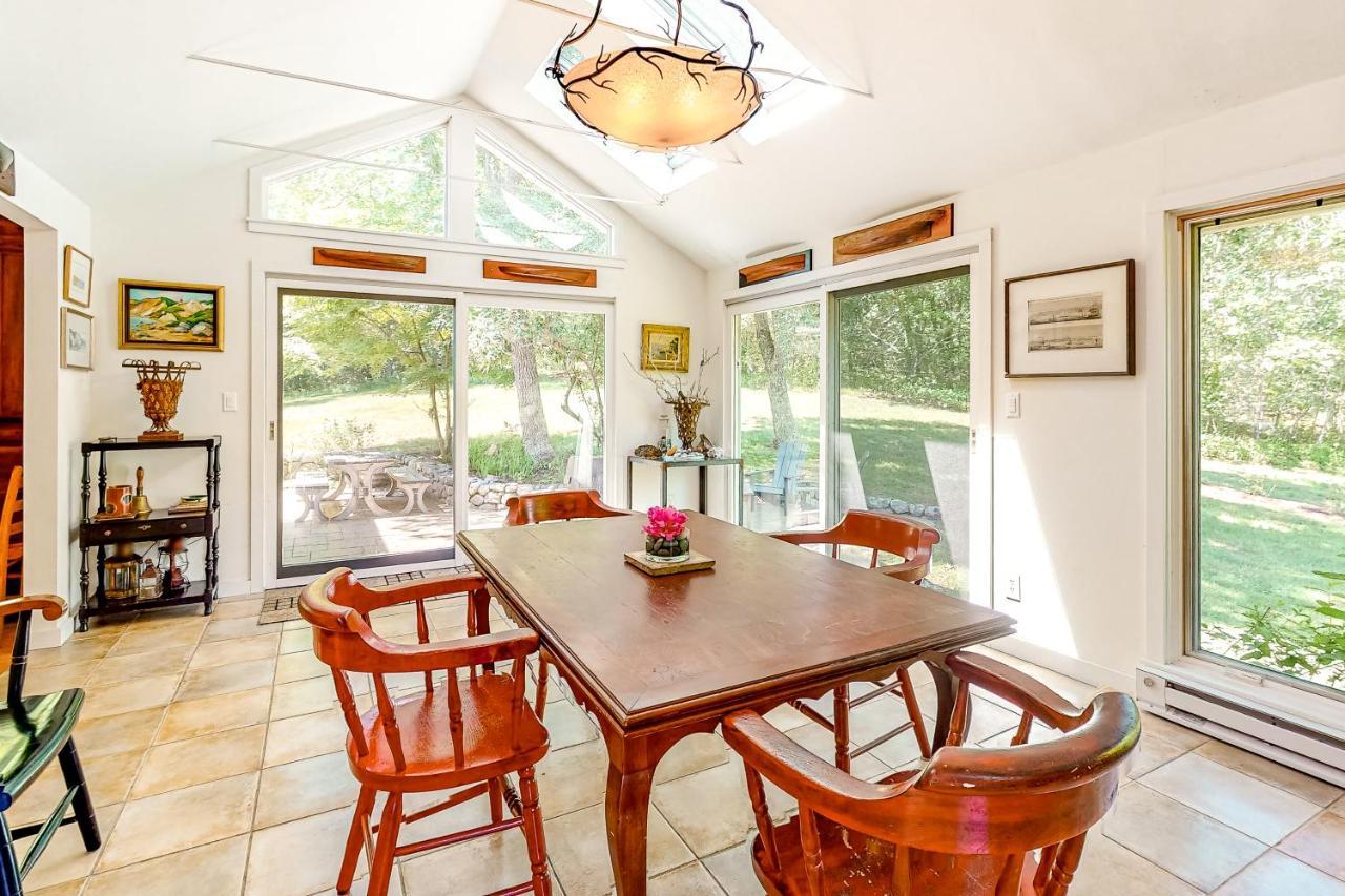 Hillside Oak Villa Chilmark Екстериор снимка