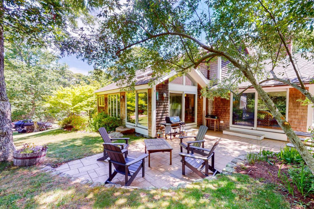Hillside Oak Villa Chilmark Екстериор снимка