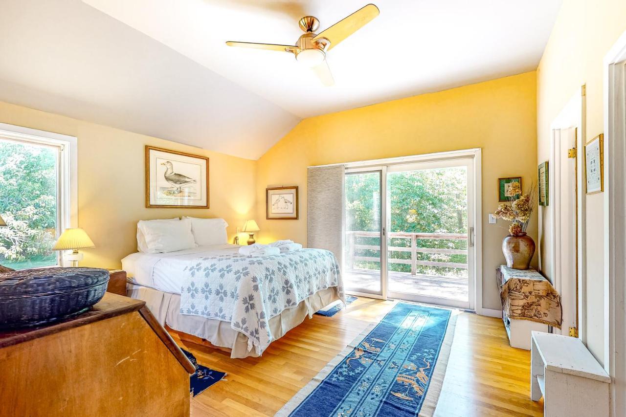 Hillside Oak Villa Chilmark Екстериор снимка
